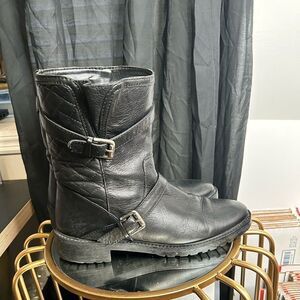 Zara Woman Quilted Leather Moto Boots